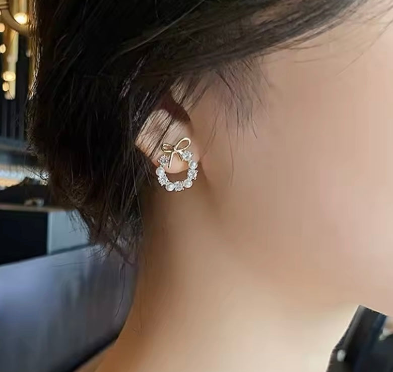 Round Bow Knot, Pearl Stud Earrings. Rhinestone Imitation