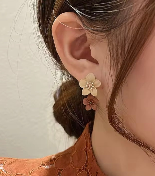 Matte Colored Flower Drop Earrings - Brown & Cream