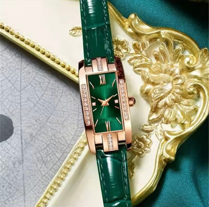 Women’s Luxury Green Quartz Leather Watch