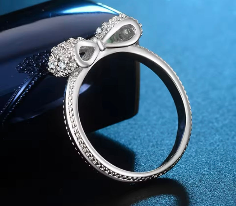 Bowknot 925 Sterling Silver Ring. Cubic Zirconia Rhinestone. Size 8