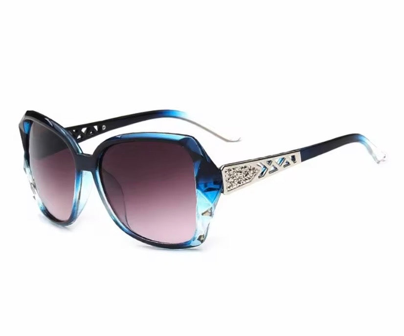 Women’s Blue Gradient Oversized Sunglasses With Silver Accents